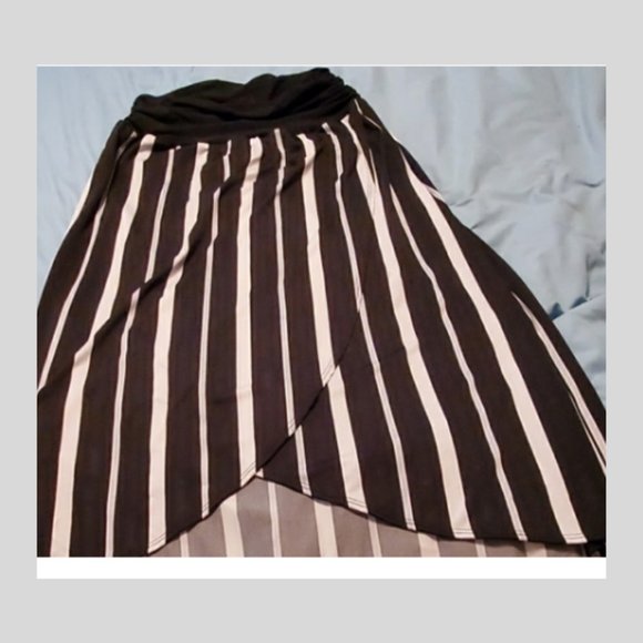Apt. 9 Dresses & Skirts - Apt 9 striped skirt